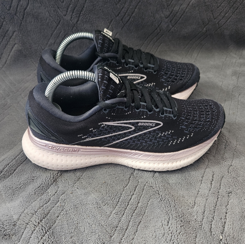 Brooks Glycerin 19 Womens Sz 6.5 Black Running Shoes Athletic Sneakers.